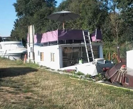 Bateau Houseboat Camille Ξενοδοχείο Donchery Εξωτερικό φωτογραφία