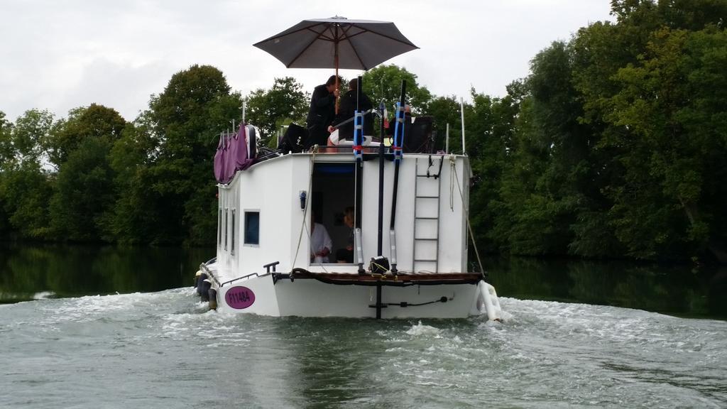 Bateau Houseboat Camille Ξενοδοχείο Donchery Εξωτερικό φωτογραφία